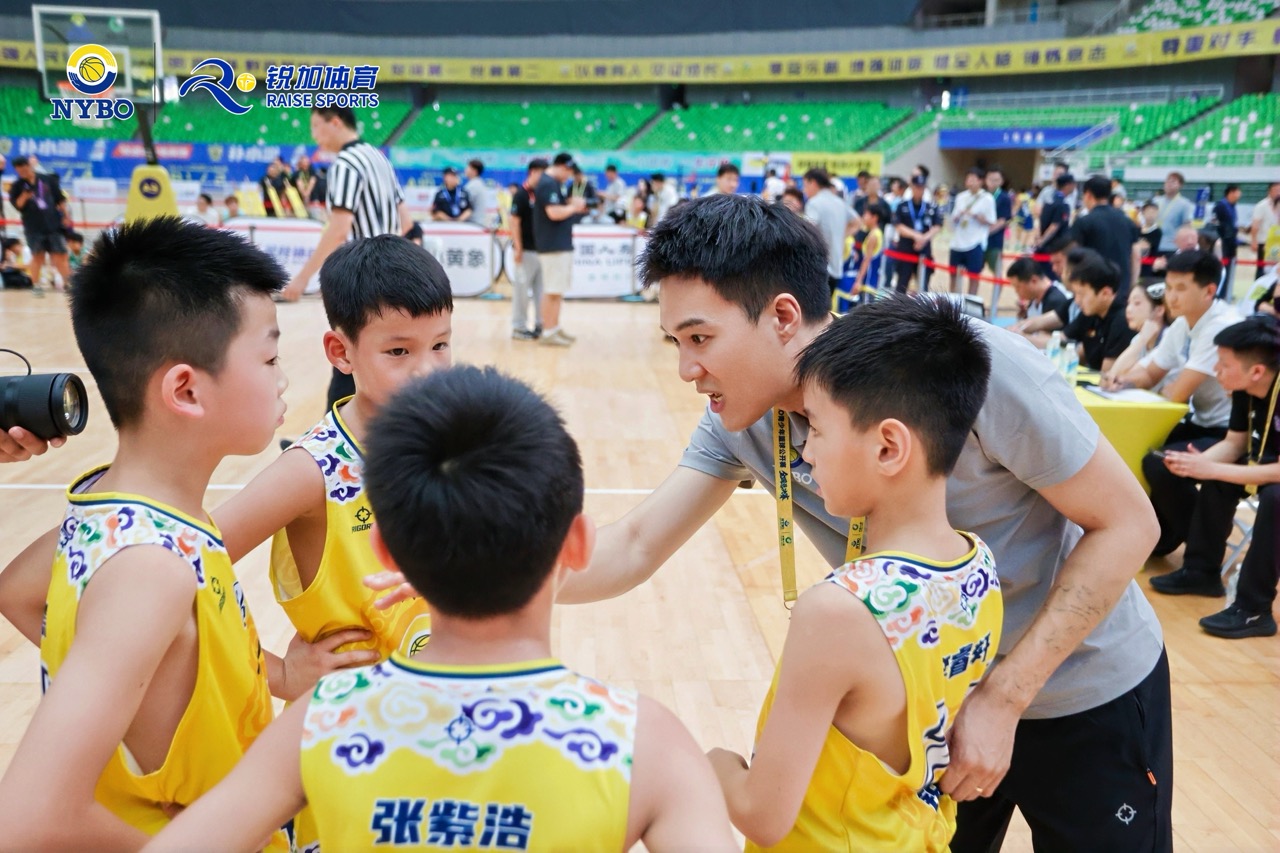 少儿篮球 赛事实战强化课程(图1) 少儿篮球 赛事实战强化课程(图1)